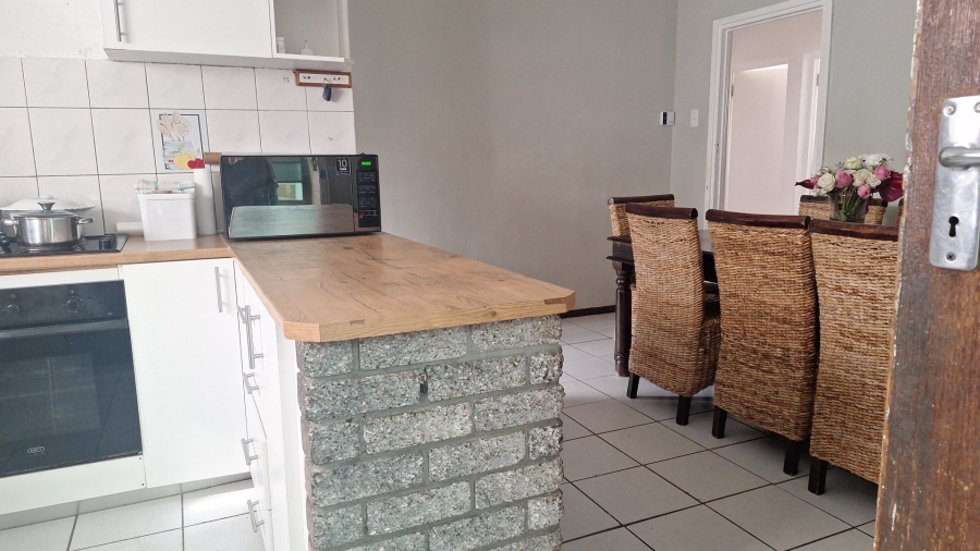 5 Bedroom Property for Sale in Retreat Western Cape